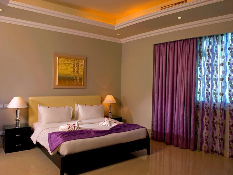 Al Hamra Residence & Vilage Esterno foto